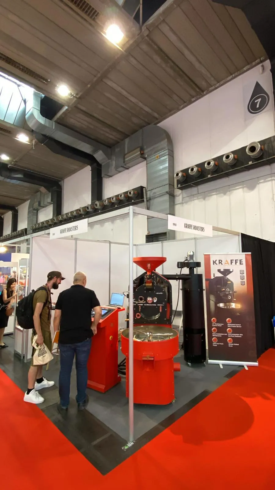 Live roasting demonstration in Hall 11